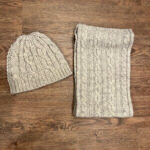 J. Jill Oatmeal Beige Cable knit beanie hat and infinity loop Hat and Scarf set